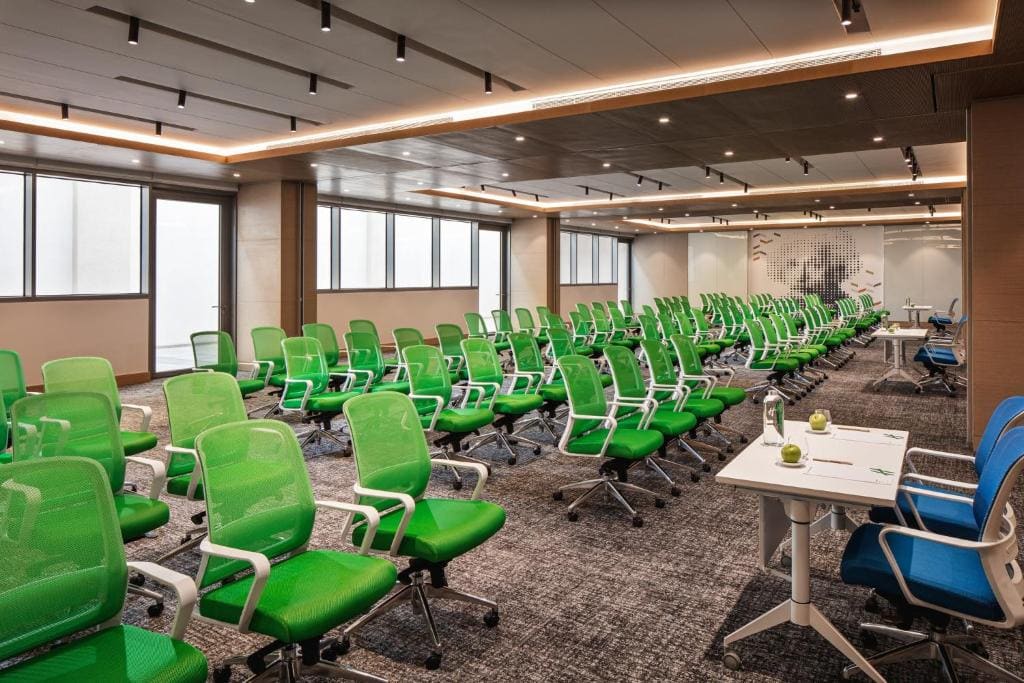 Holiday Inn & Suites - Dubai Science Park by IHG - View 4