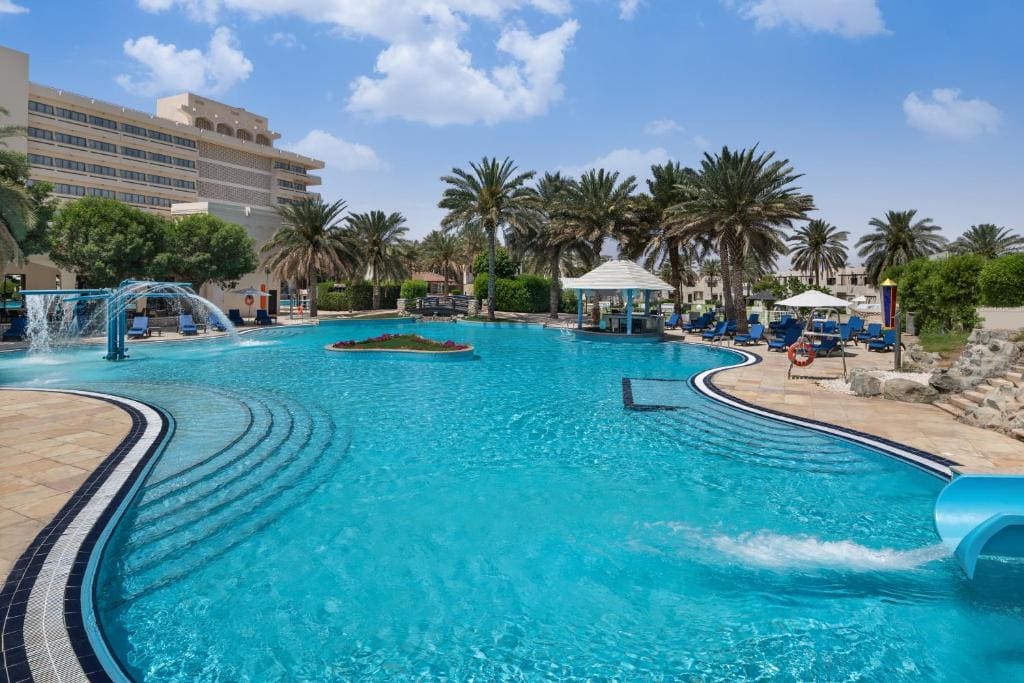 Radisson Blu Hotel & Resort, Al Ain - View 3