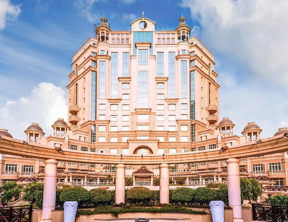 Swissôtel Al Murooj Dubai - View 2