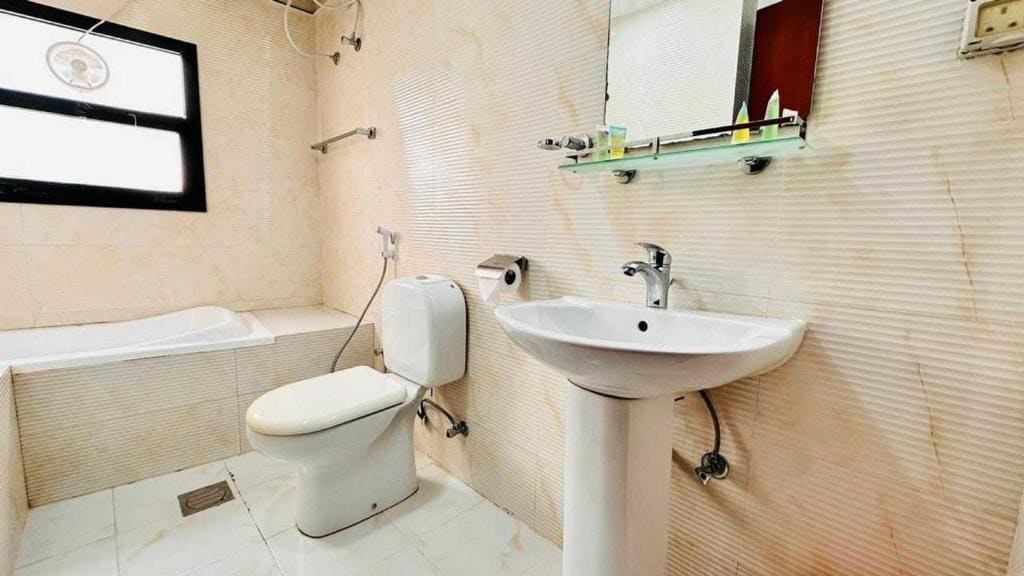 Sharjah Plaza Hotel - View 3