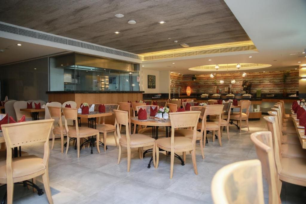 Versailles by Vieras Hotel - View 4