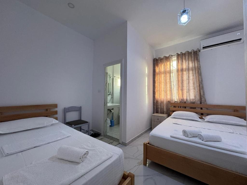 Hotel A & V Dodani - View 2