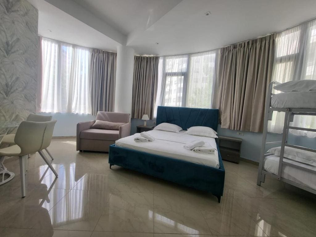 Alv Rent Rooms - View 3