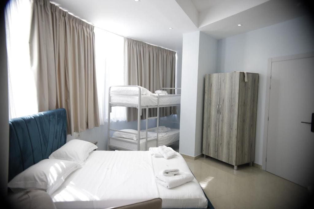 Alv Rent Rooms - View 7