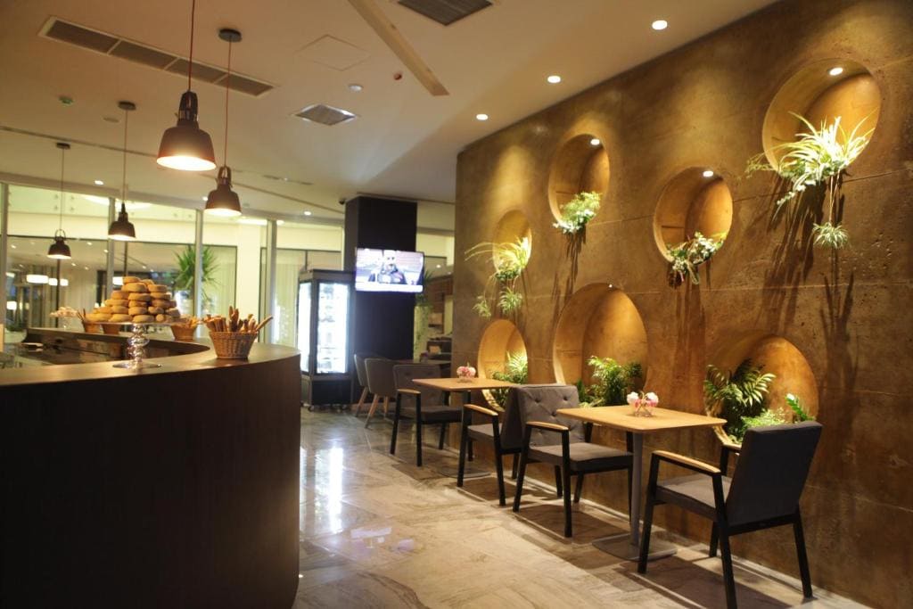 Best Western Premier Ark Hotel - View 4