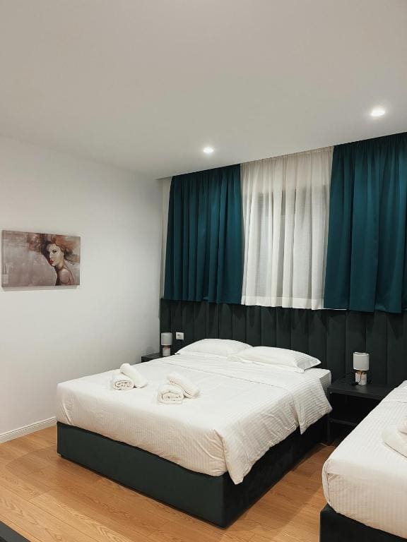 Clinton Tirana Inn - View 2