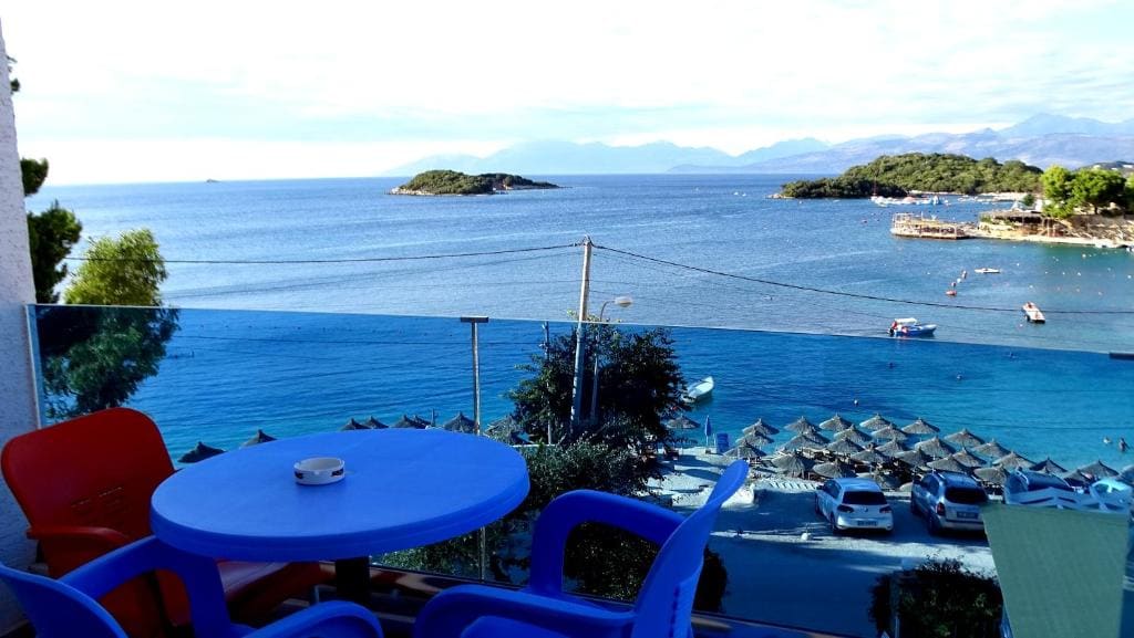 Hotel De Luna - View 4