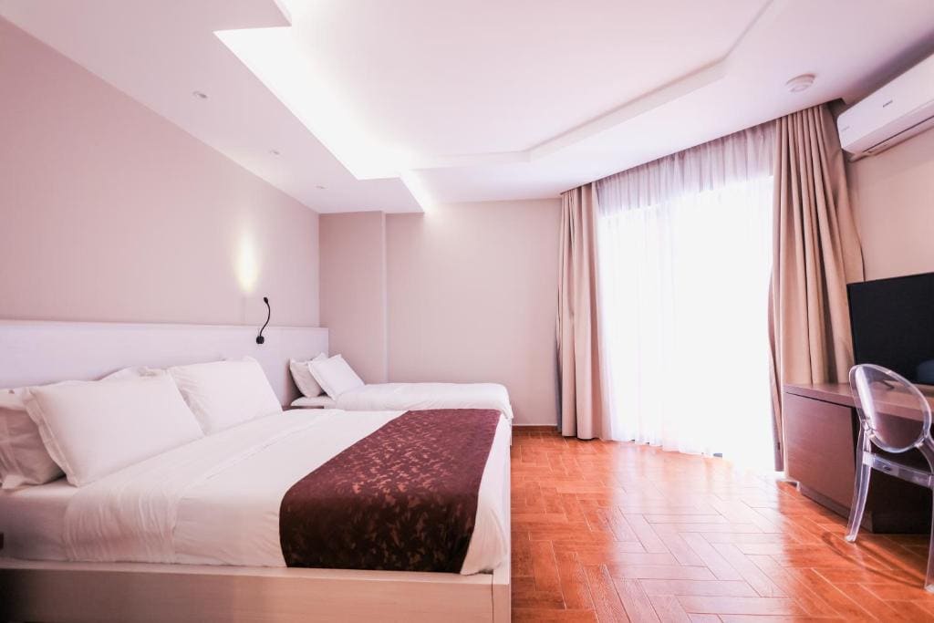 Hotel Apollon Sarande - View 2