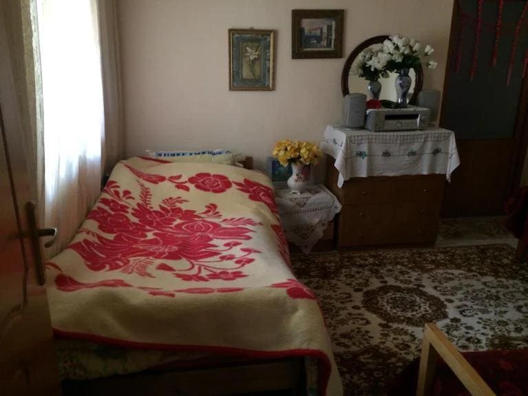 Krisafi Guesthouse - Main view