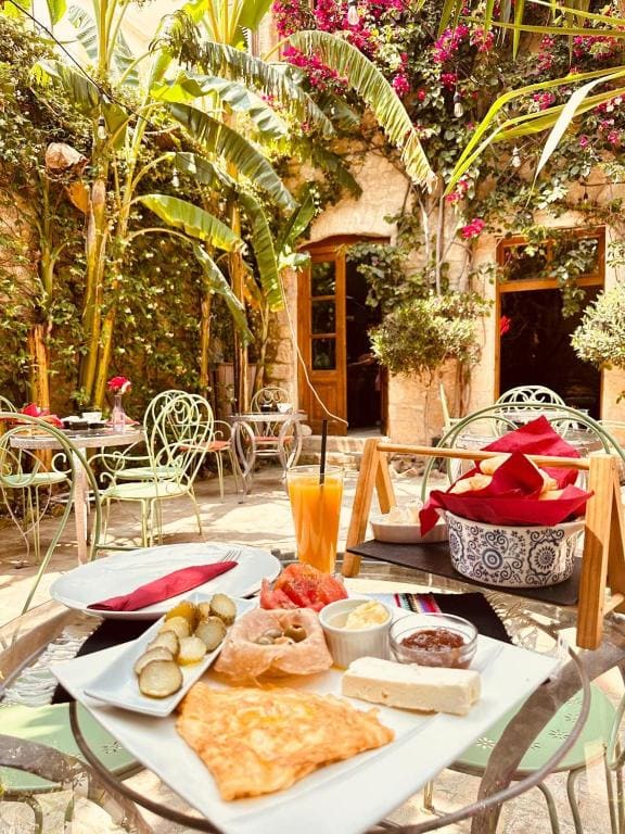 Old Town Suites Muradie - View 3