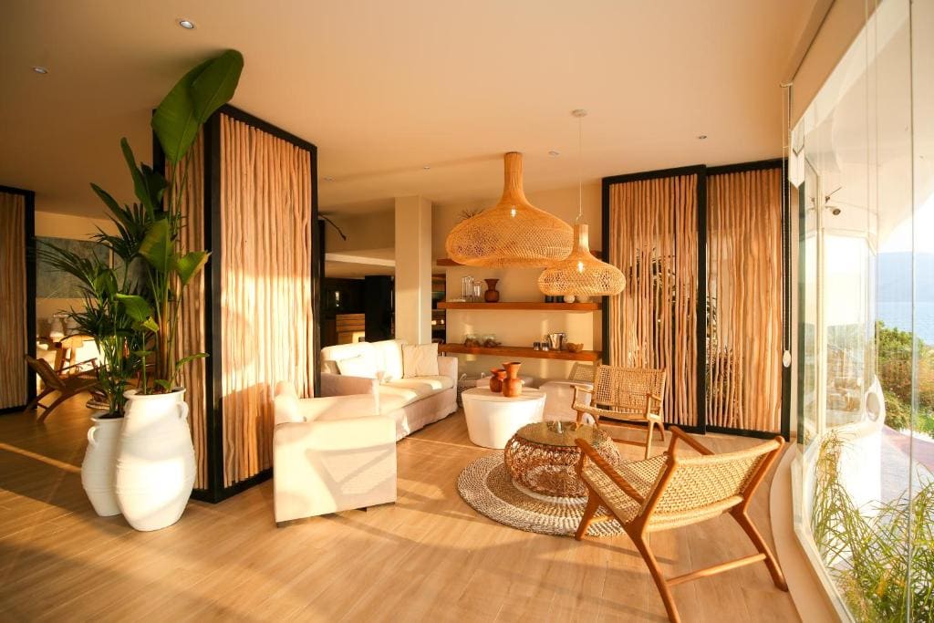 Regina Blu - View 5