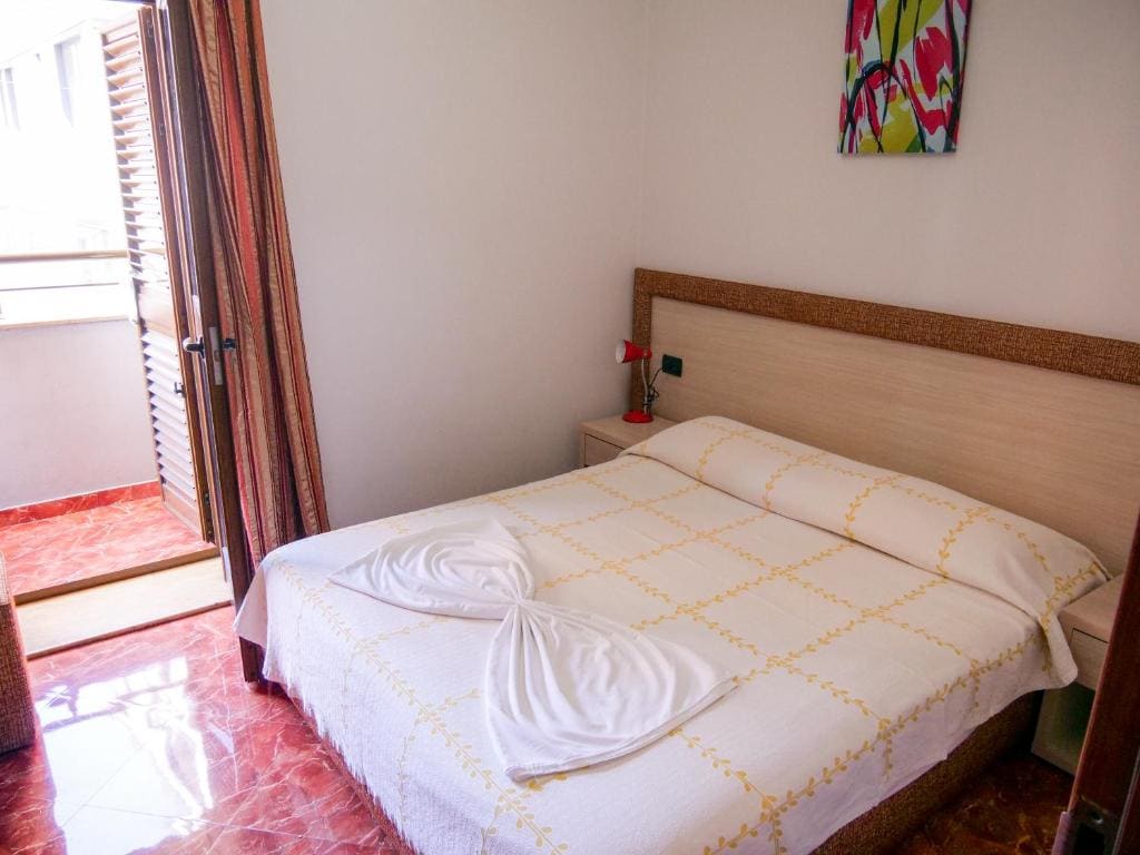 Hotel Serenity - Main view