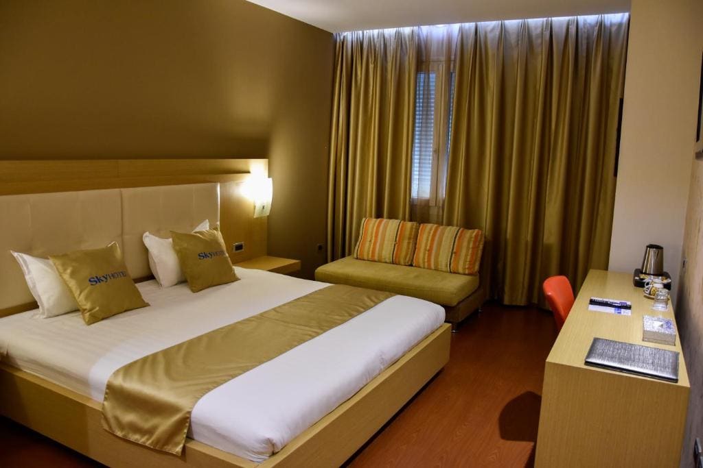 Sky 2 Hotel Tirana - View 2
