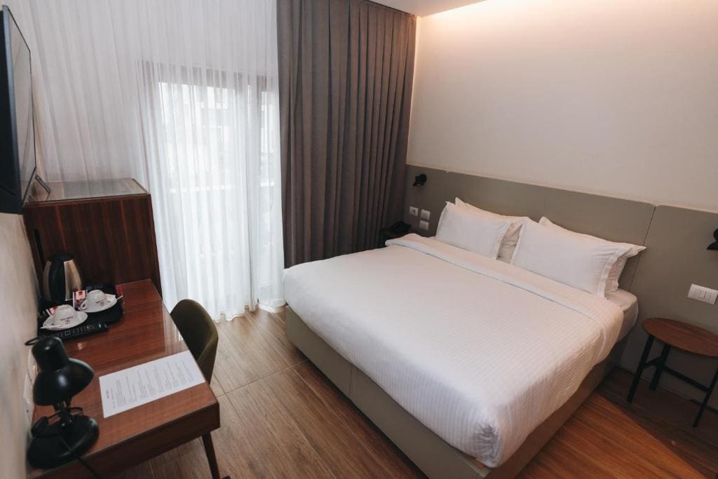 Hotel Theatro- City Center - View 2