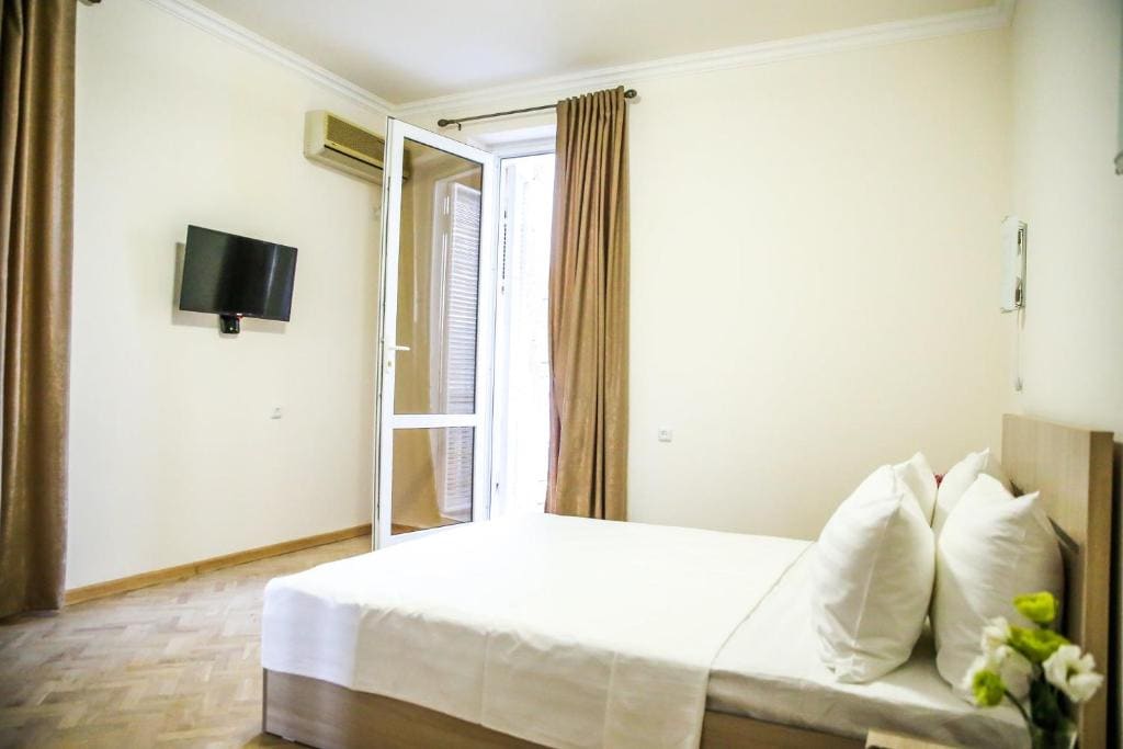 Alba Hotel Yerevan - View 6