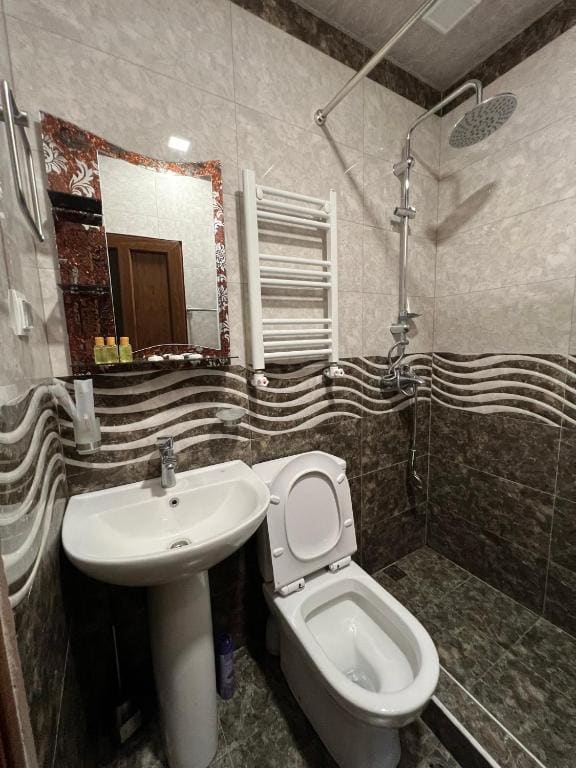 COMFORT M Guest House - View 3