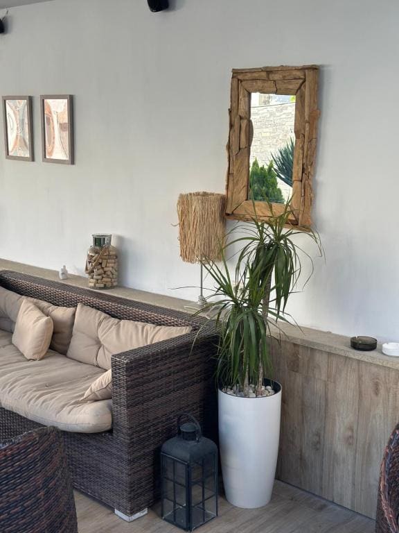 Garden Lounge Hotel — Ansicht 5