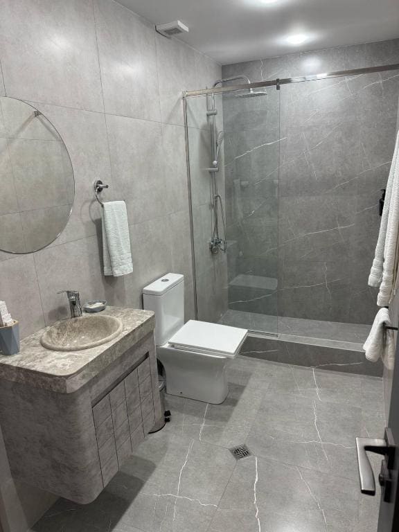 Lux Plaza Hotel EVN airport - View 3