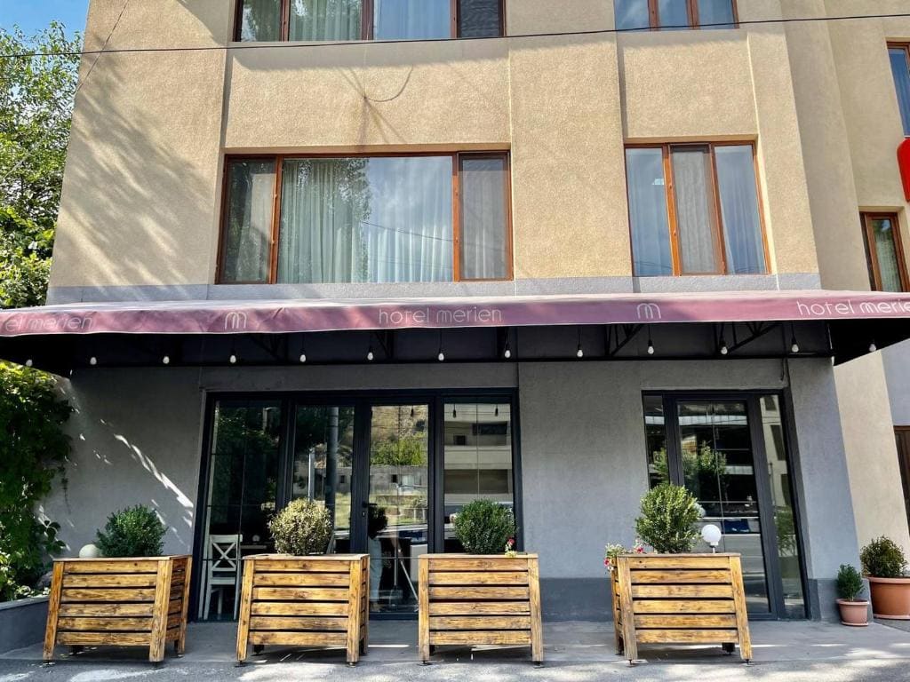 Merien hotel - View 2