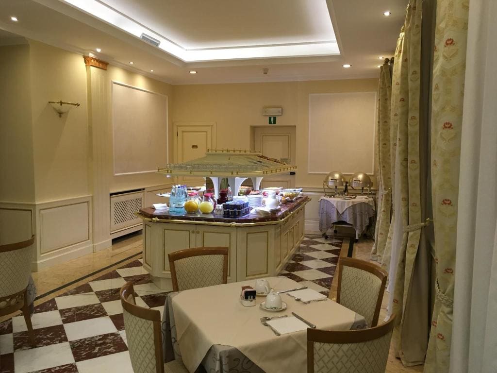 Andreola Central Hotel - View 3