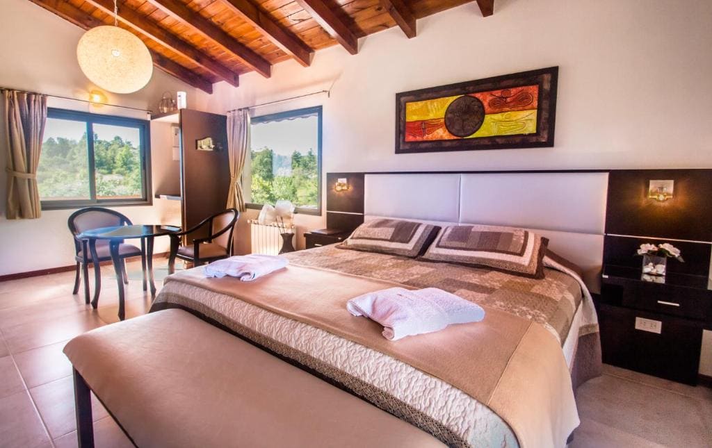 Aires Serranos - Suites - View 2