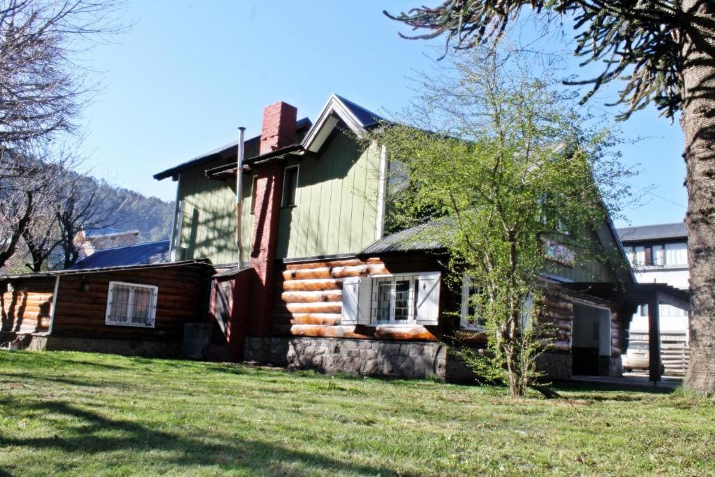 Alhue Patagonia Hostel - View 2
