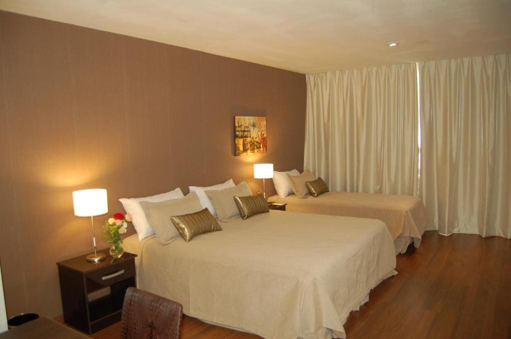 Hotel de la Cité - View 2