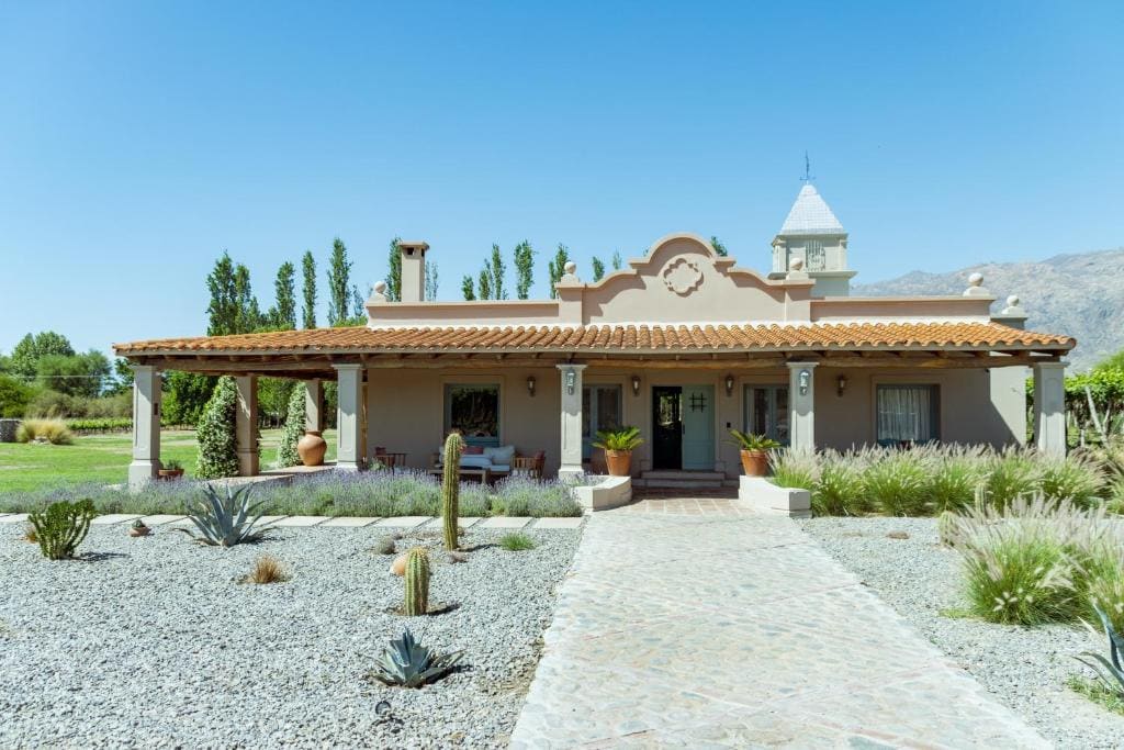 El Porvenir Wine Lodge - Main view