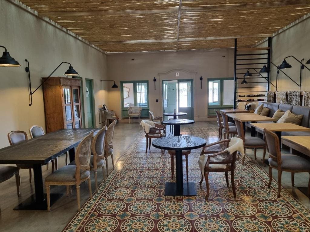 El Porvenir Wine Lodge - View 3