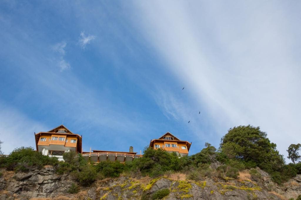 Hostería Isla Victoria Lodge - Main view