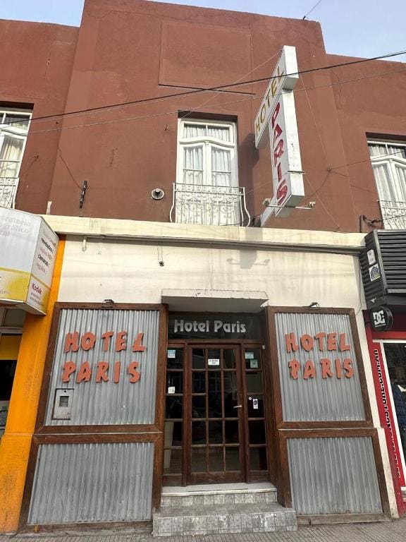 Hotel Paris - Main view