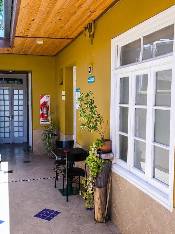 Parvis Magna HOSTAL - Main view