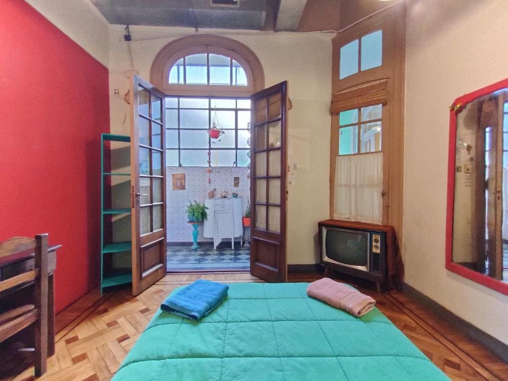 Casa Reina Palermo Queens - View 6
