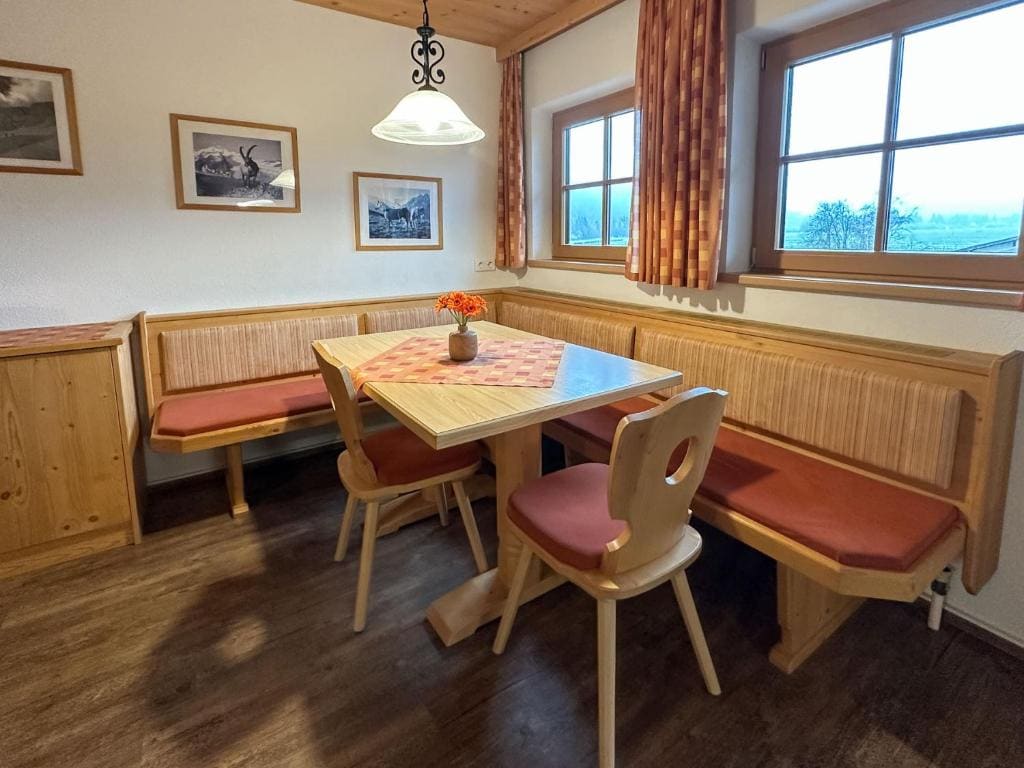 Ahrnerhof - View 3