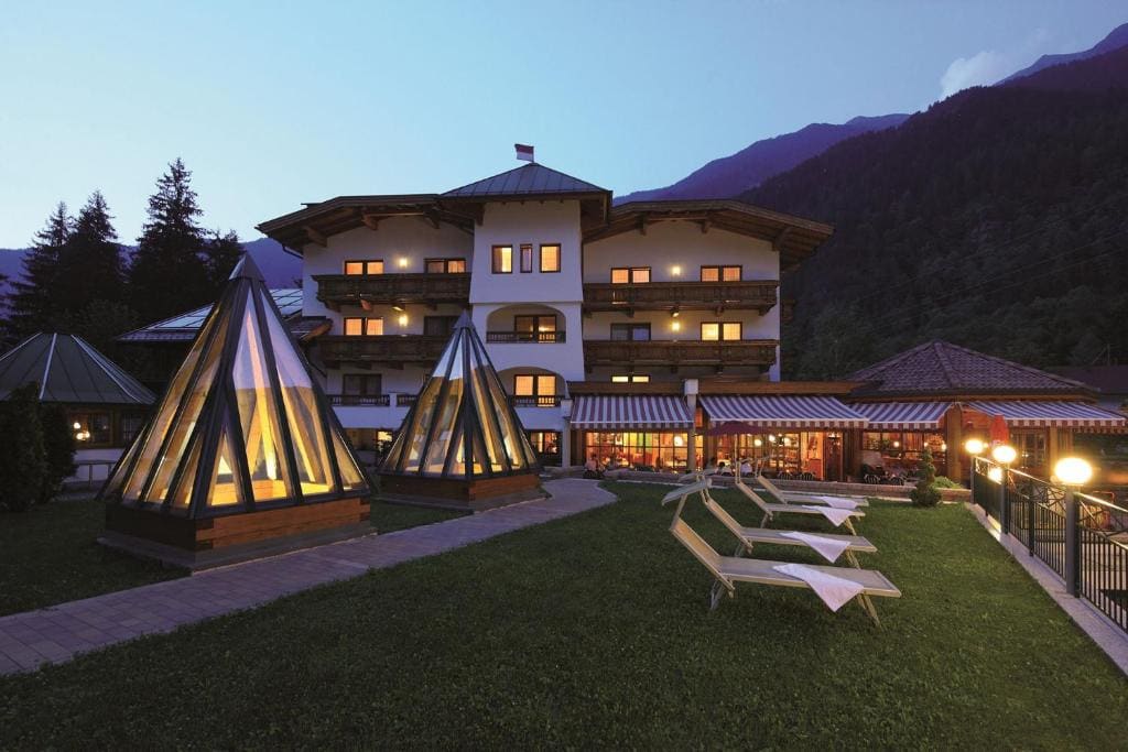 Aktivhotel Waldhof - Main view