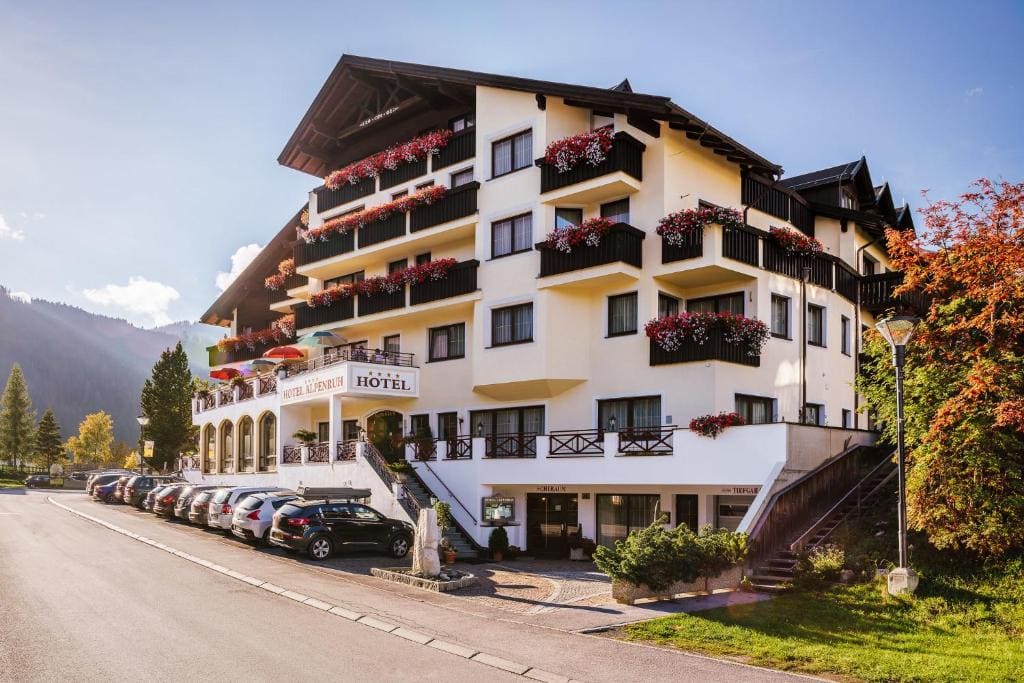 Hotel Garni Alpenruh-Micheluzzi - View 3