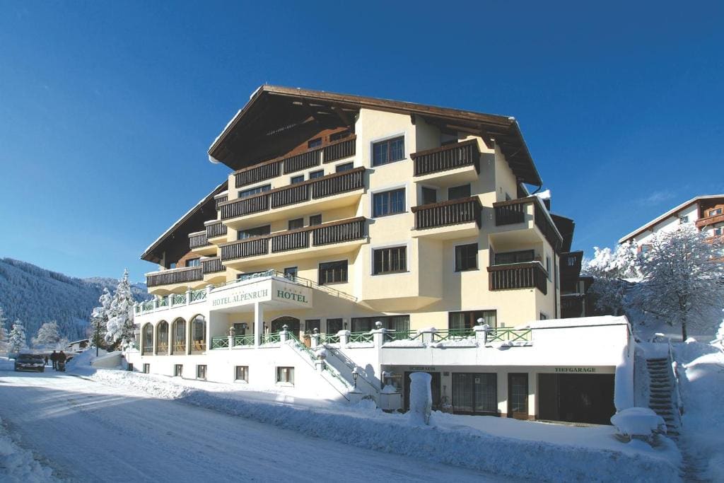 Hotel Garni Alpenruh-Micheluzzi - View 2