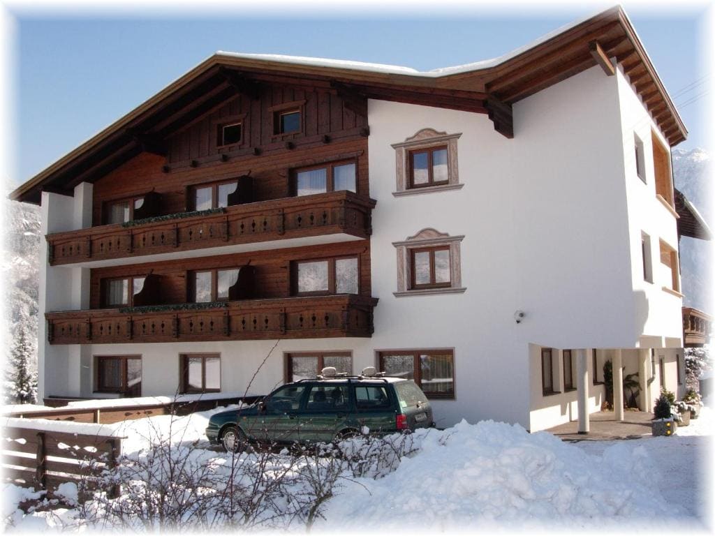 Gästehaus Edelweiss - View 2