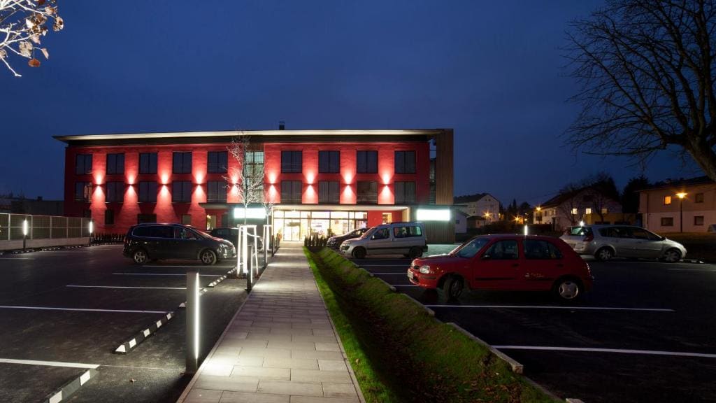 Hotel Wallern Garni - Main view
