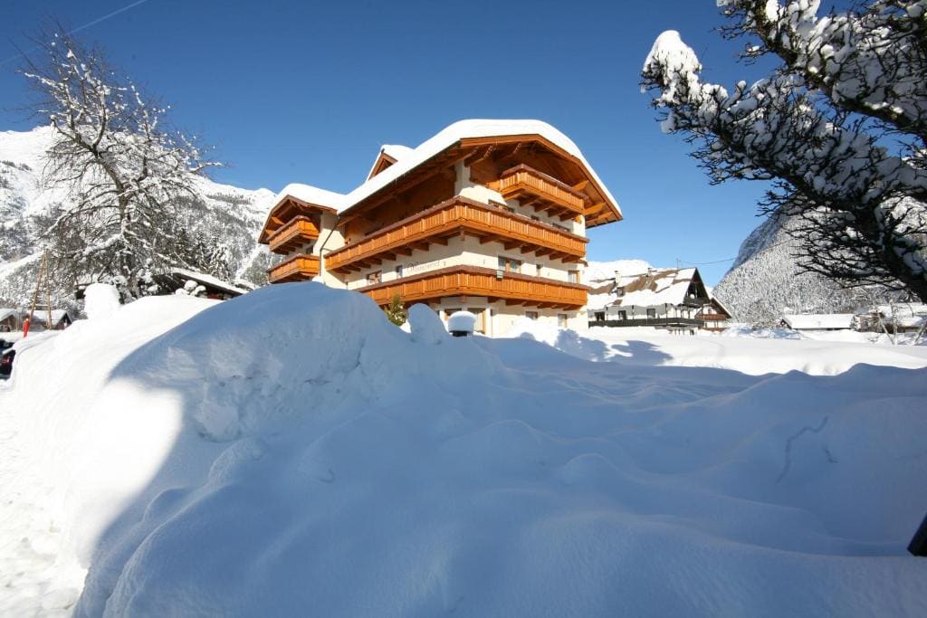 Hotel-Garni Weidacherhof - View 3
