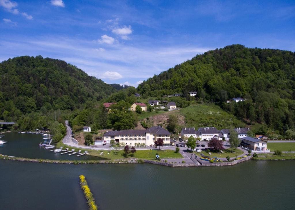 Gasthof - Landhotel Ernst - View 5