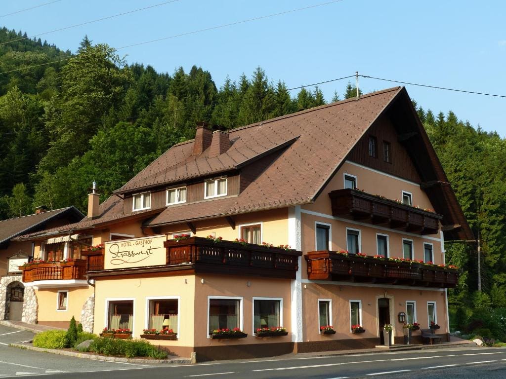 Hotel-Gasthof Strasswirt - View 3