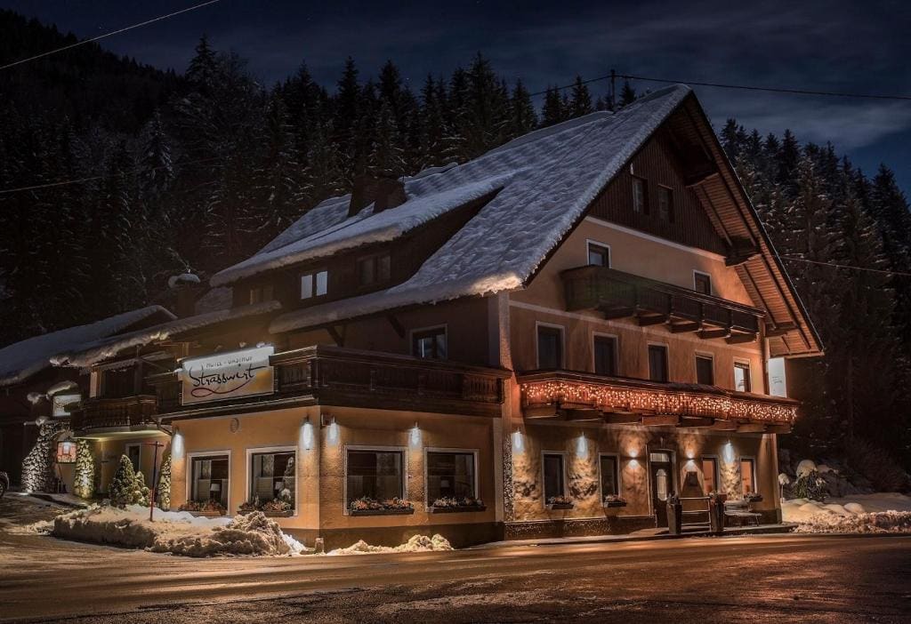 Hotel-Gasthof Strasswirt - View 2