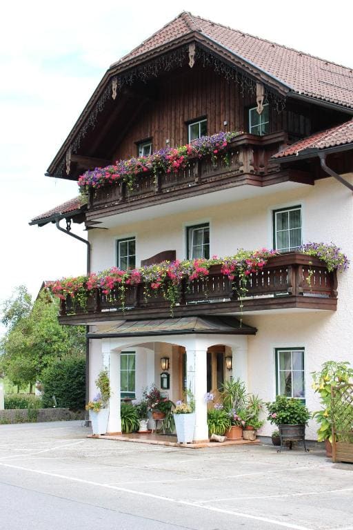 Hotel garni Weberhäusl - Main view