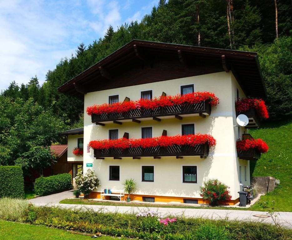 Haus Peter - Main view