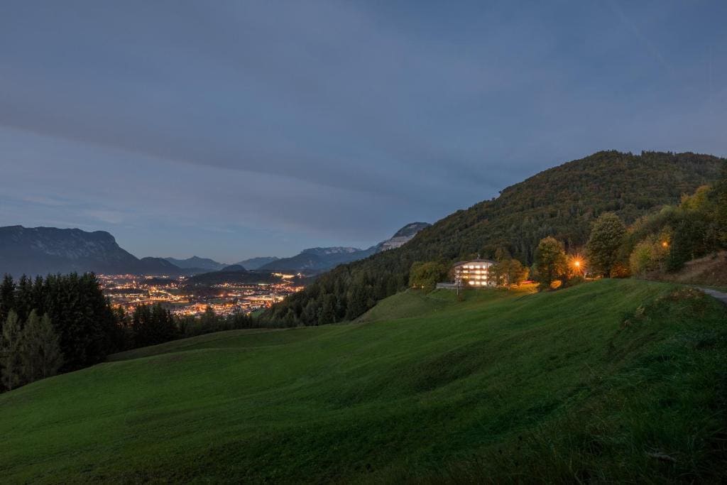 Hotel Hennersberg - Main view