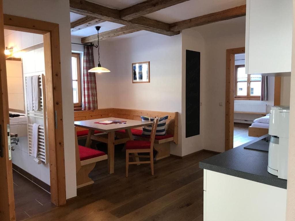 Hinkerhof - View 6