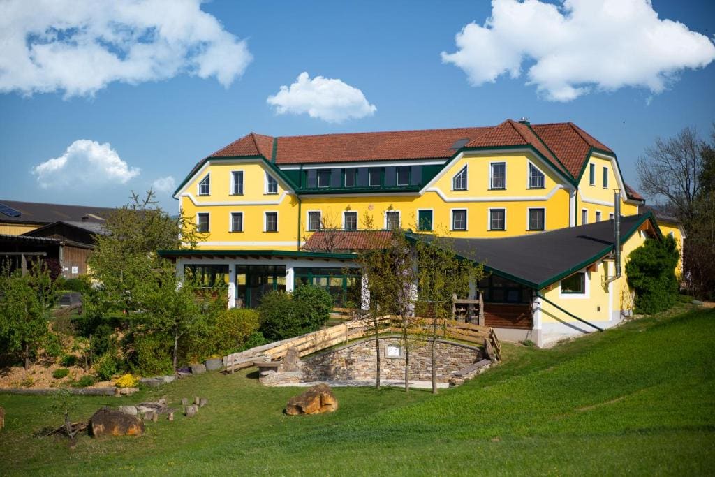 Kerndlerhof - View 4
