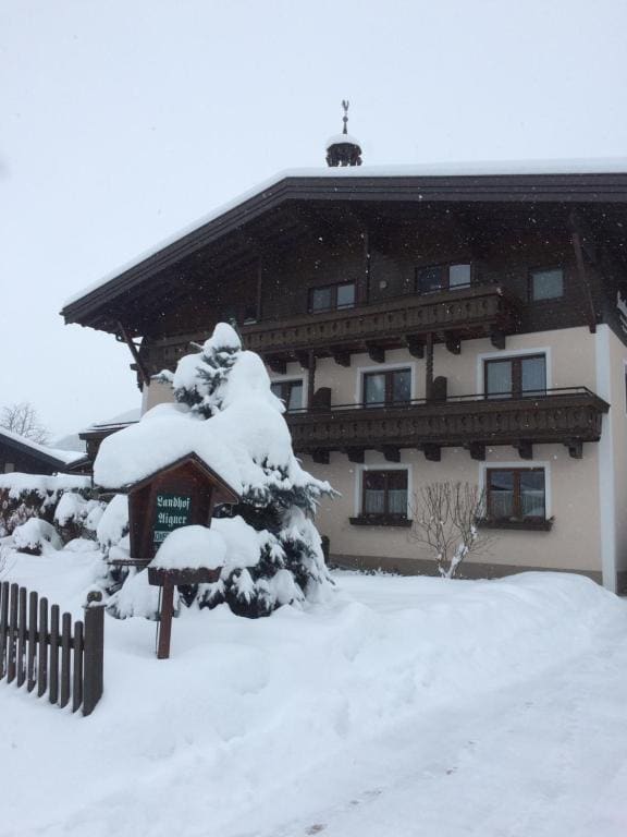 Landhof Aigner - Main view
