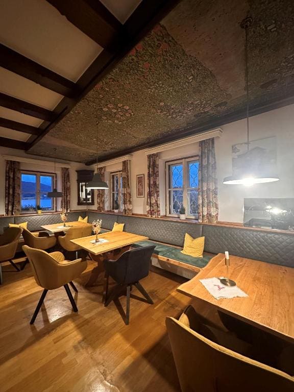 Litzlberger Keller am Attersee - View 3